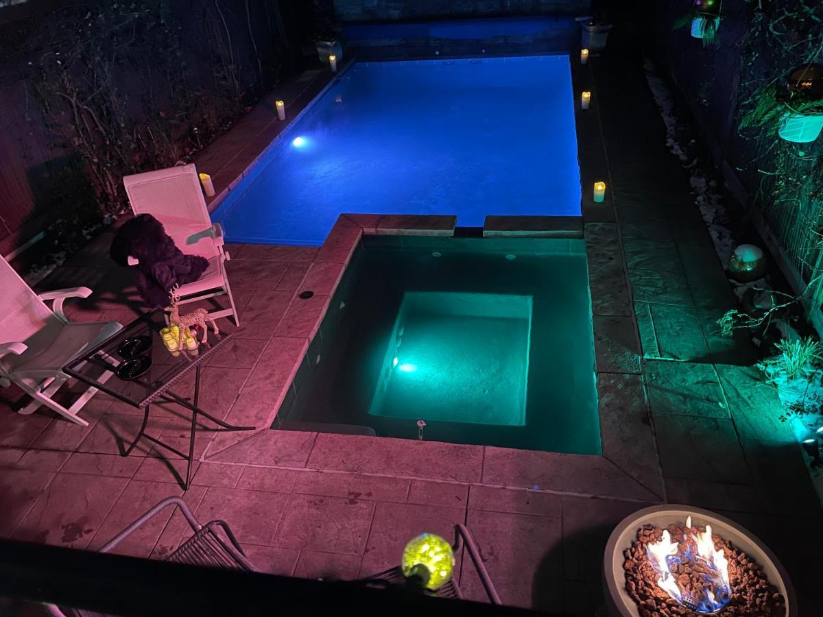 Superb Beach Home:Heated Pool-Hot Tub Open 365Days Toronto Exterior photo
